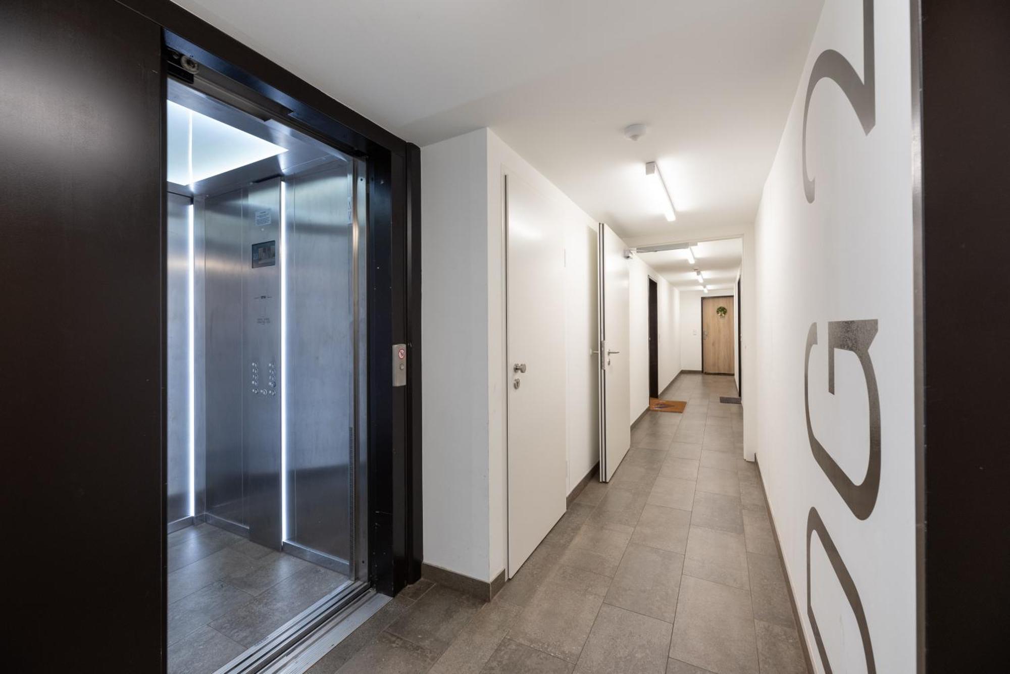 Luxurious Living With Beautiful Terrace Appartement *